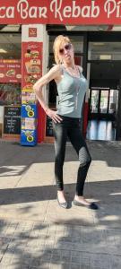 614629030: Chica busca chico en Valencia