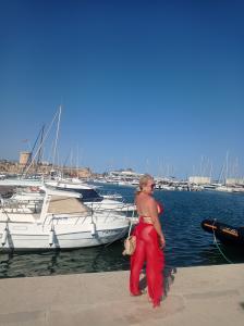 Chica busca chico en Madrid: 