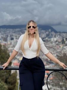 691688022: Chica busca chico en Gerona