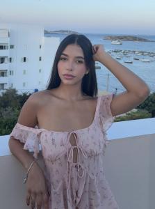 654353903: Chica busca chico en Ibiza