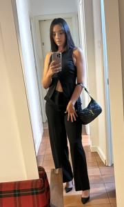 666458778: Chica busca chico en Gerona