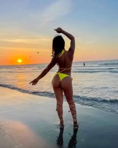 641476506: Chica busca chico en Gerona