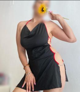 661472288: Chica busca chico en Sevilla