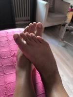 607881655: Chica busca chico en Madrid