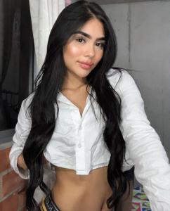 611288944: Chica busca chico en Ibiza