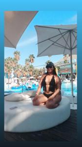 617415534: Chica busca chico en Sevilla