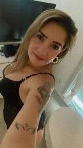 612209684: Chica busca chico en Barcelona