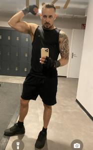 623543502: Chico busca chica en Madrid