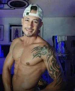 623543502: Chico busca chica en Madrid