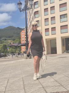 667097103: Chica busca chico en Asturias