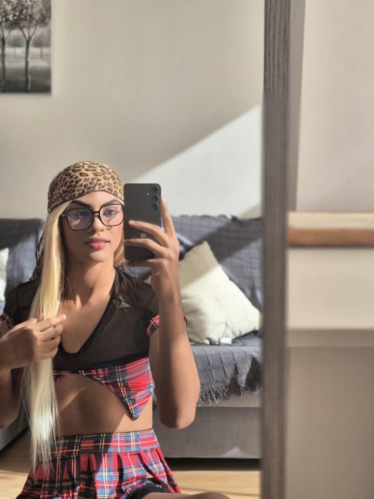 666648862: Travesti en Granada