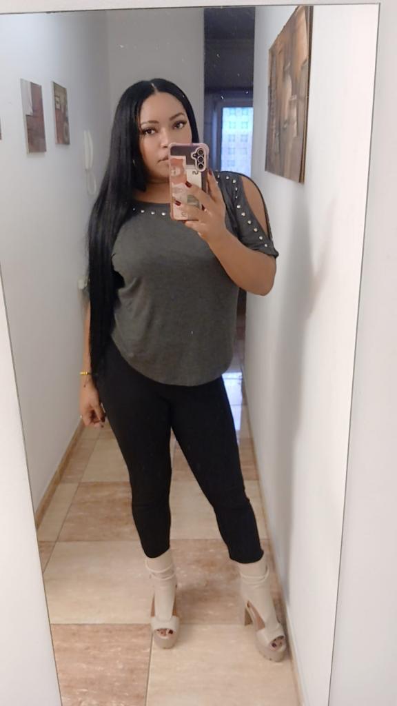 642053313: Chica busca chico en Tenerife