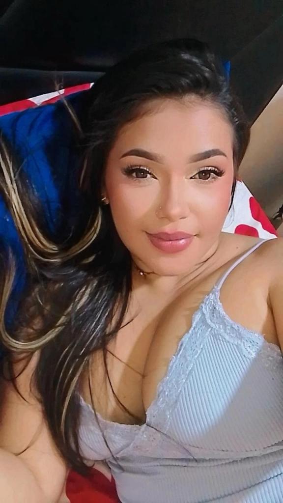 607489433: Chica busca chico en Málaga