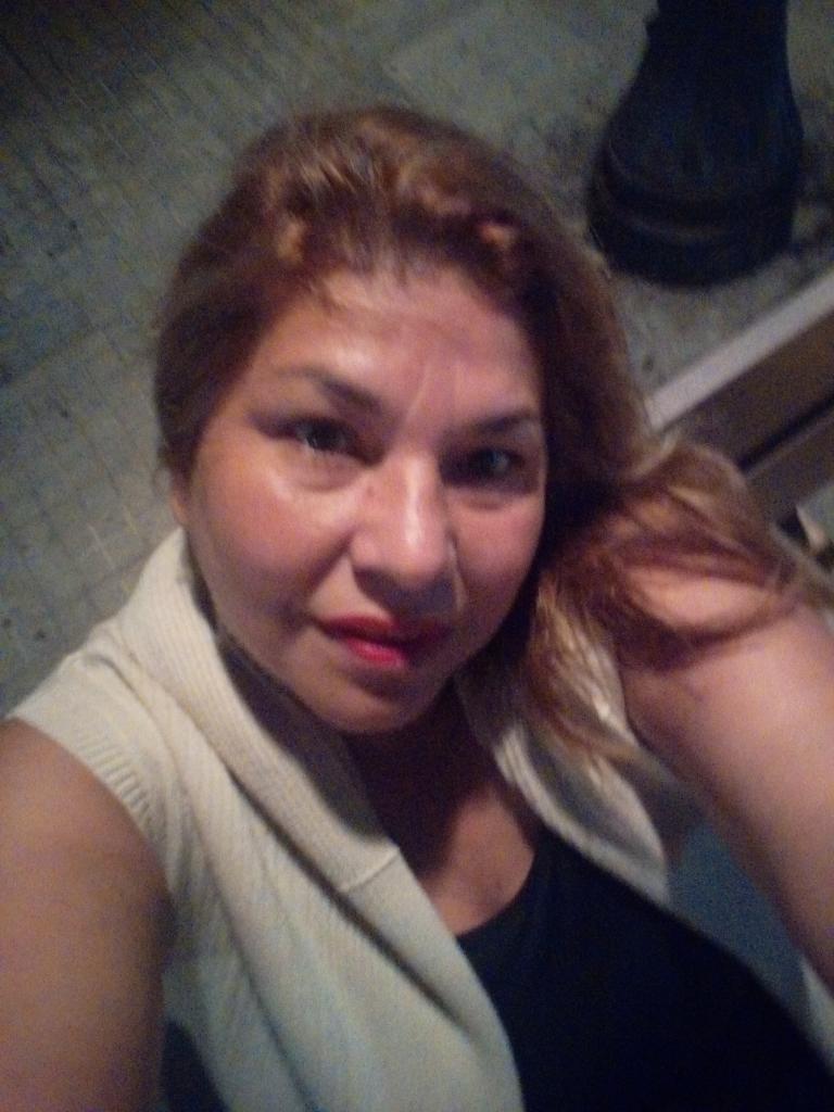 613589156: Chica busca chico en Valencia