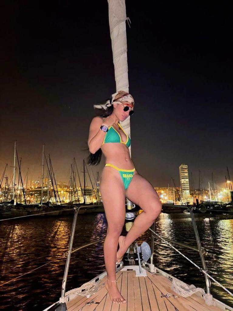 663015010: Chica busca chico en Barcelona