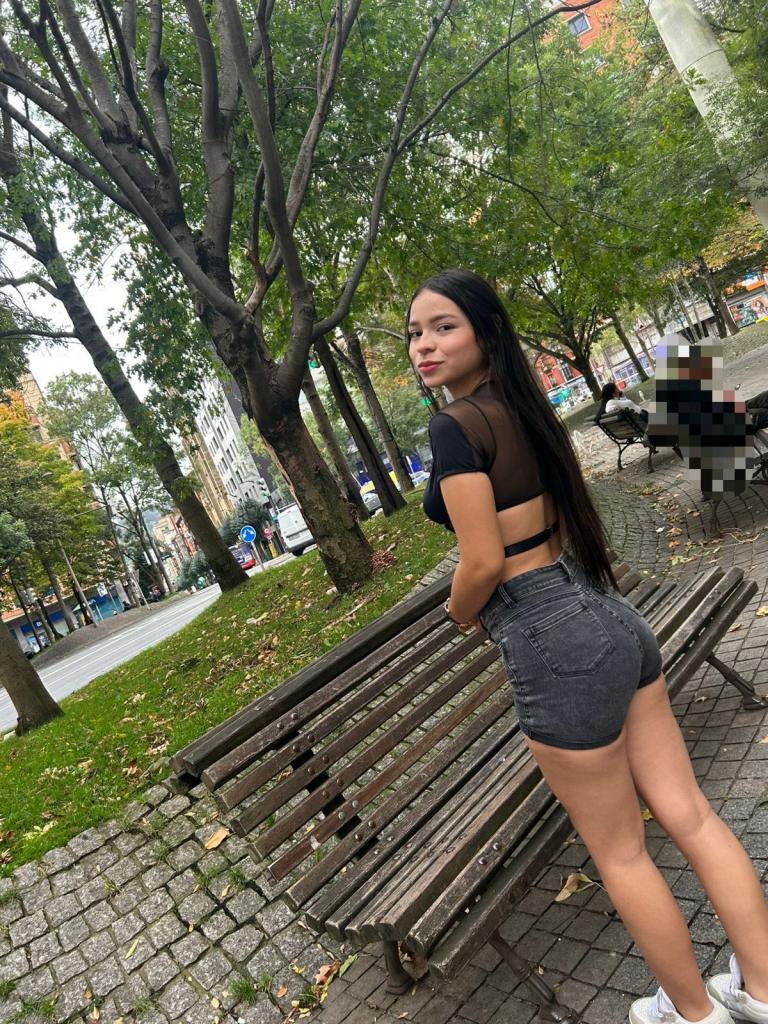 617737871: Chica busca chico en Vizcaya