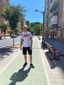 664144836: Chico busca chica en Albacete