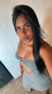 661120993: Chica busca chico en Barcelona