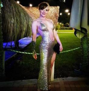 613437838: Chica busca chico en Murcia