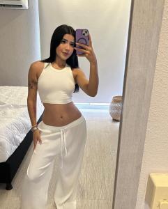 634077214: Chica busca chico en Barcelona