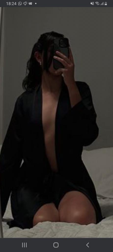 Chica busca chico en Menorca: 