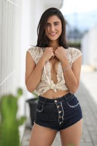 674815395: Chica busca chico en Madrid