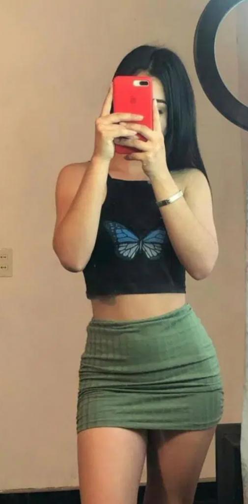 631745749: Chica busca chico en Murcia