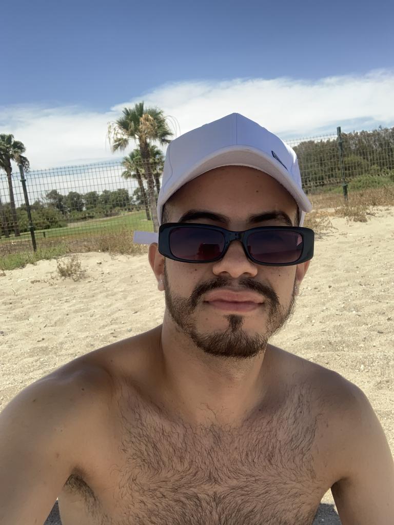 627296445: Chico busca chica en Madrid