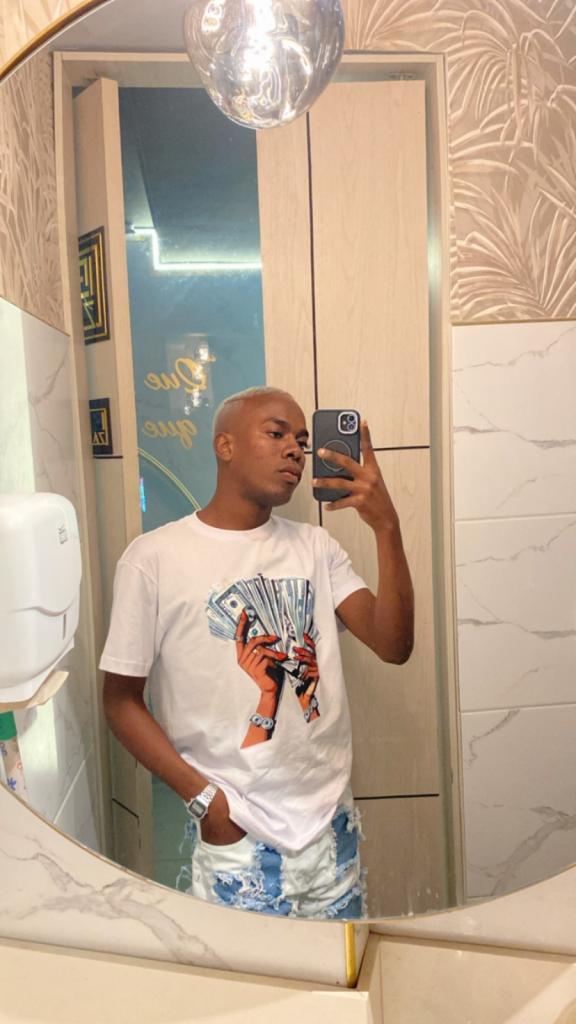 653857791: Chico busca chica en Málaga