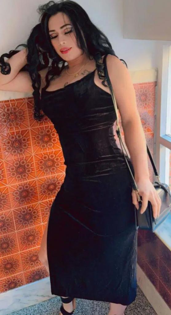 647275328: Transexual en Las Palmas