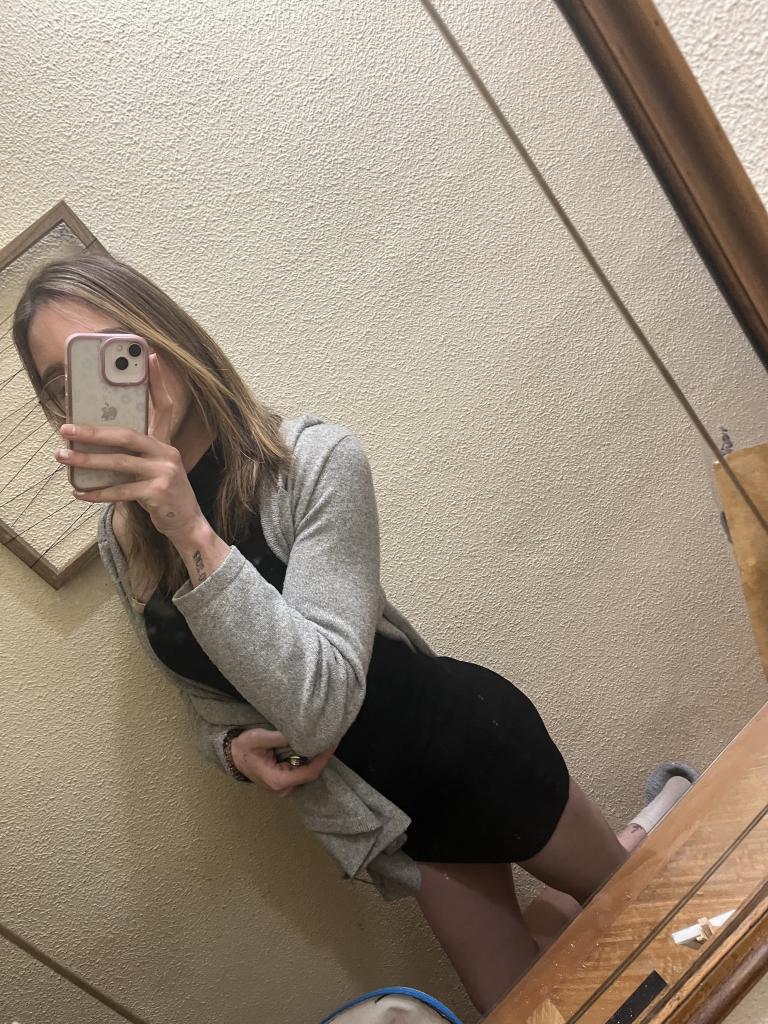 643160695: Travesti en Navarra