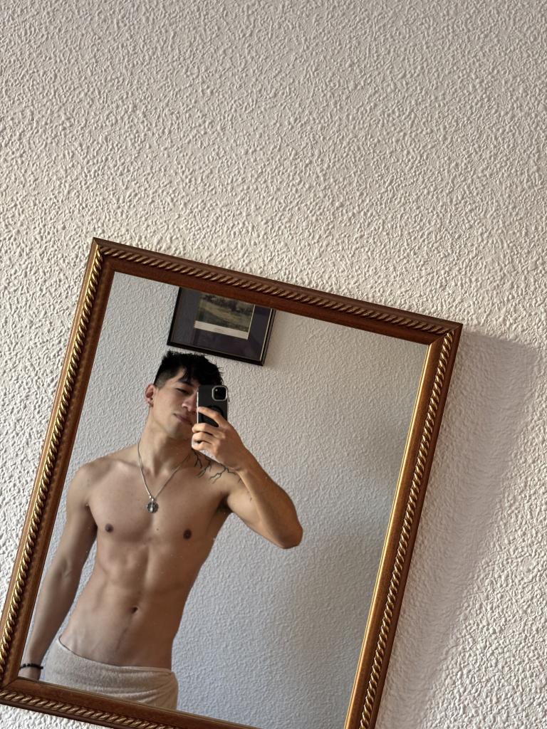 658242000: Chico busca chica en Madrid