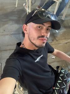 627296445: Chico busca chica en Madrid