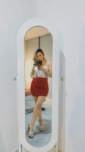 687658076: Chica busca chico en Sevilla