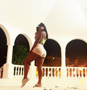 611315762: Chica busca chico en Navarra