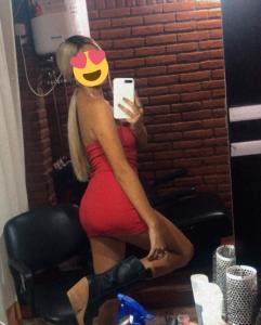 612222954: Chica busca chico en Barcelona