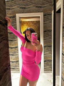 687658076: Chica busca chico en Sevilla