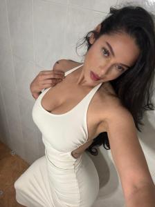 604443386: Chica busca chico en Málaga