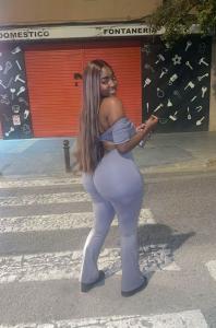 605229160: Chica busca chico en Zaragoza