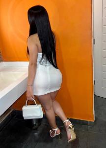 637927322: Chica busca chico en Barcelona