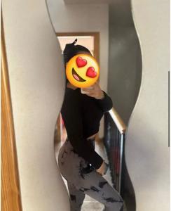 661127405: Chica busca chico en Murcia