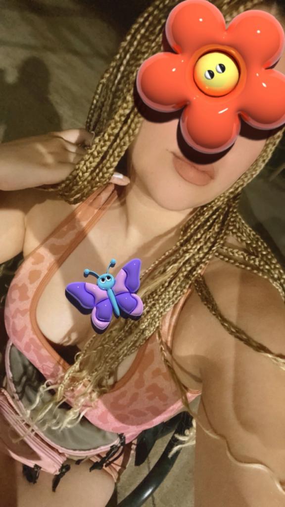 664350470: Chica busca chico en Barcelona