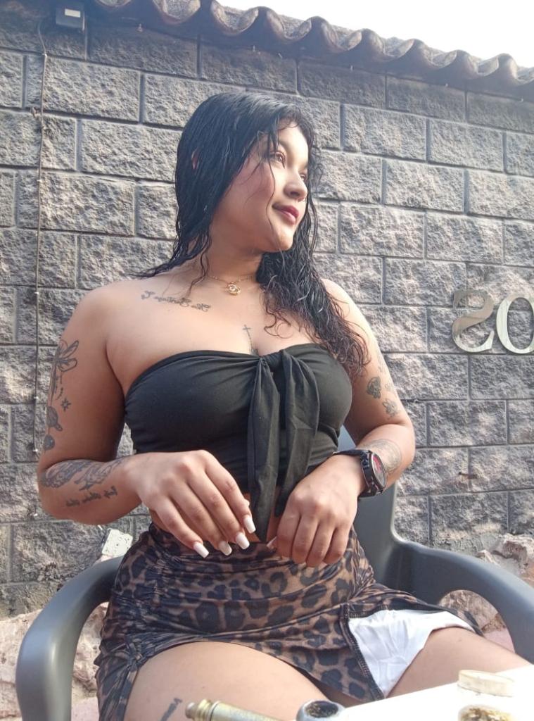 645056944: Chica busca chico en Valencia