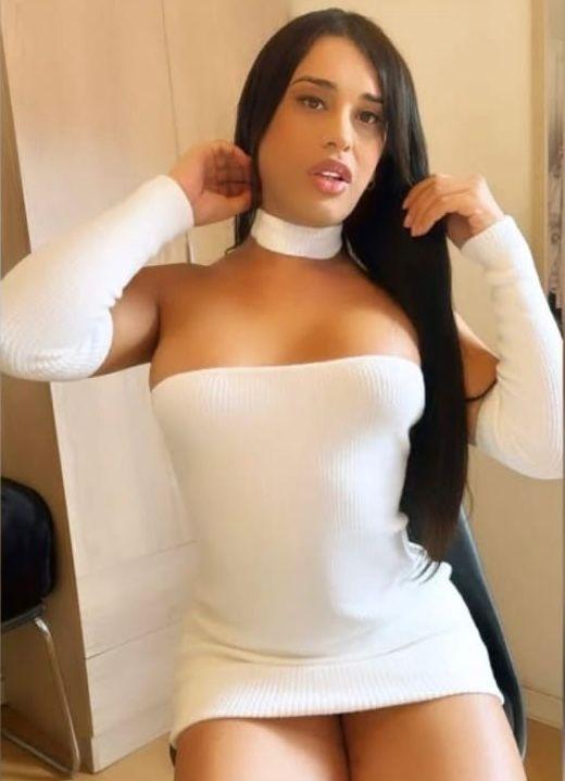 643183440: Travesti en Barcelona