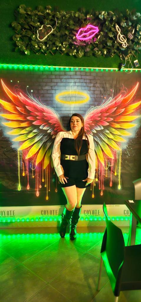 672950531: Chica busca chico en Valencia