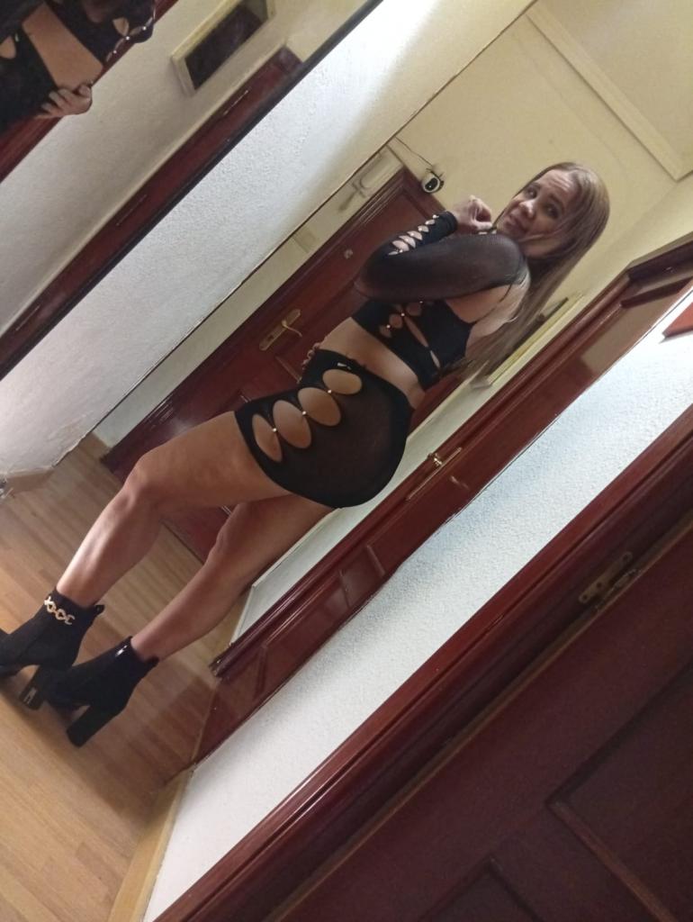 602578510: Chica busca chico en Pontevedra