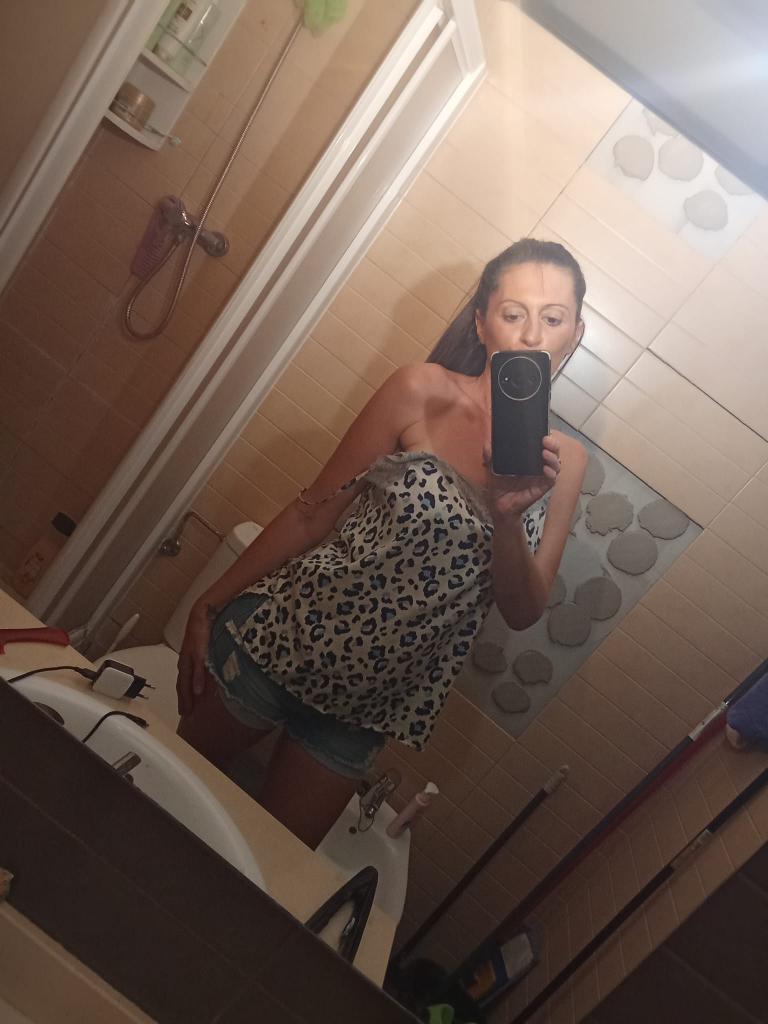 622035104: Chica busca chico en Tarragona