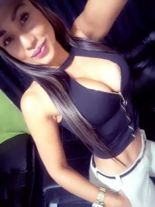 610773353: Chica busca chico en Alicante