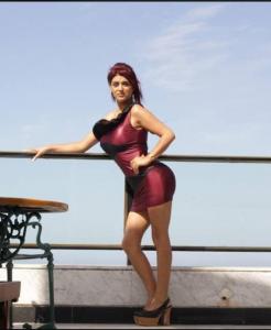 651833477: Chica busca chico en Málaga