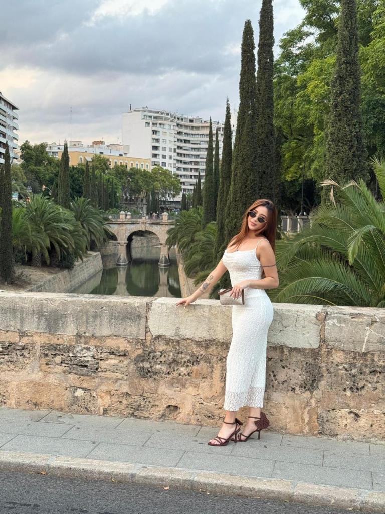 677690107: Chica busca chico en Mallorca